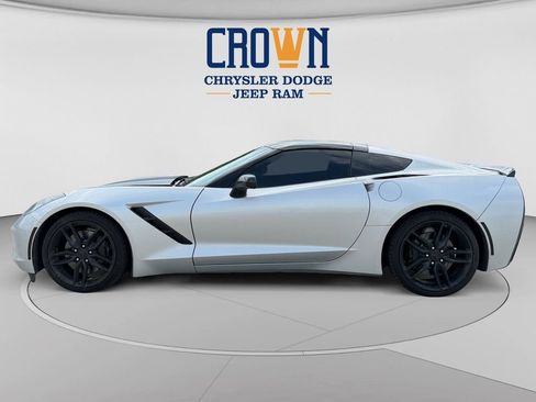 Used 2017 Chevrolet Corvette Stingray Coupe w/ Carbon Flash Badge Package RWD image 6