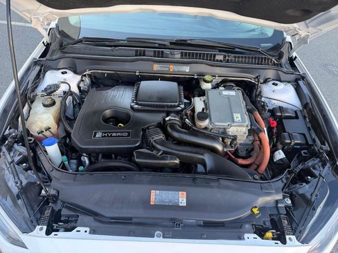 Used 2017 Ford Fusion SE image 14