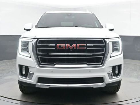 Used 2022 GMC Yukon SLT w/ SLT Premium Package AWD/4WD image 3