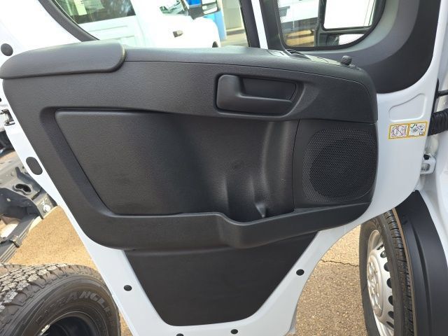Used 2025 RAM ProMaster 1500 w/ Convenience Group FWD image 12