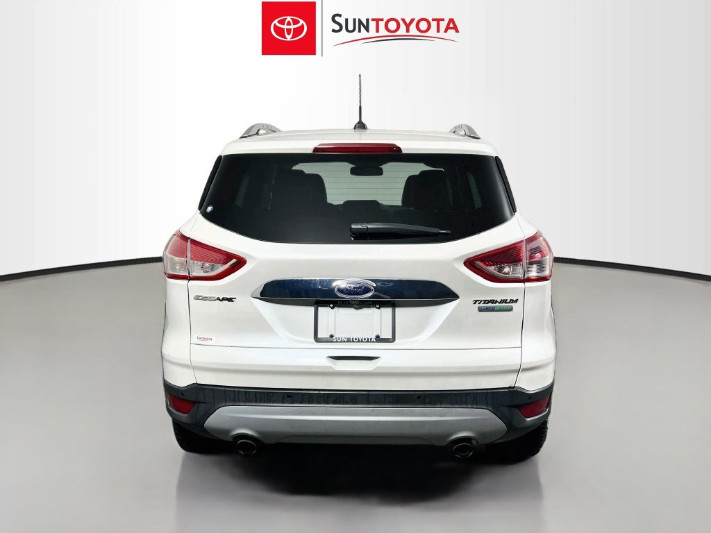 Used 2016 Ford Escape Titanium FWD image 4