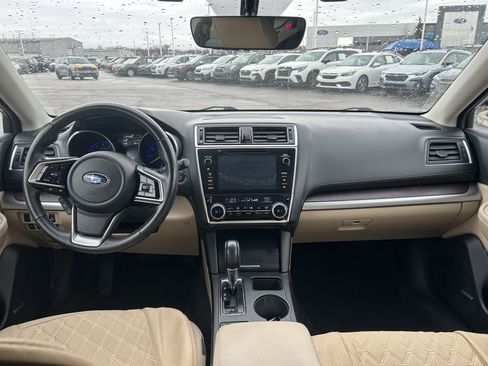 Used 2018 Subaru Outback 2.5i Limited image 9