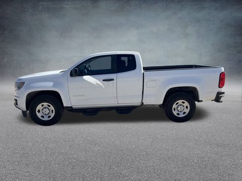 Used 2019 Chevrolet Colorado W/T image 2