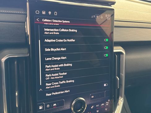 Used 2025 GMC Acadia Elevation image 53