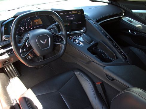 Used 2020 Chevrolet Corvette Stingray Preferred Cpe w/ 2LT Preferred Equipment Group image 17