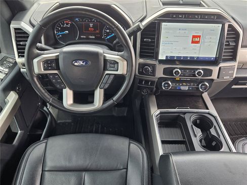 Certified 2022 Ford F250 Lariat w/ Tremor Off-Road Package AWD/4WD image 9