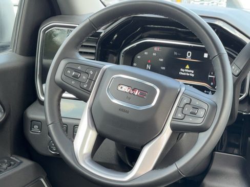 Certified 2025 GMC Sierra 1500 Elevation AWD/4WD image 13