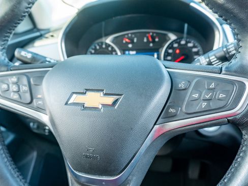 Used 2022 Chevrolet Equinox LT FWD image 29