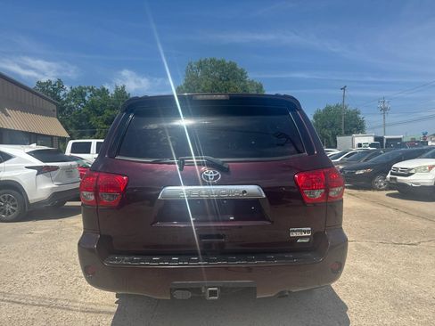 Used 2017 Toyota Sequoia Limited w/ Safety & Convenience Package AWD/4WD image 34