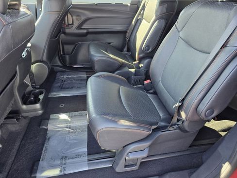 Used 2024 Toyota Sienna XSE w/ XSE Premium Package AWD/4WD image 30