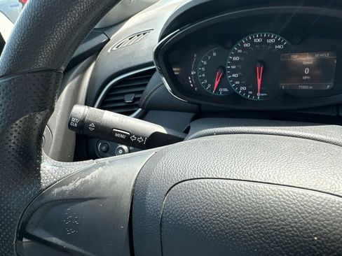 Used 2018 Chevrolet Trax LS AWD/4WD image 24