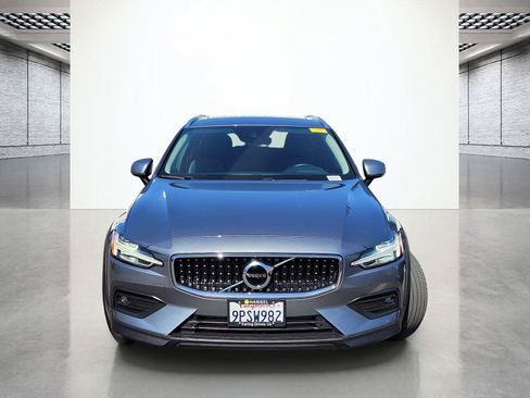 Used 2021 Volvo V60 T5 Cross Country w/ Climate Package AWD/4WD image 4