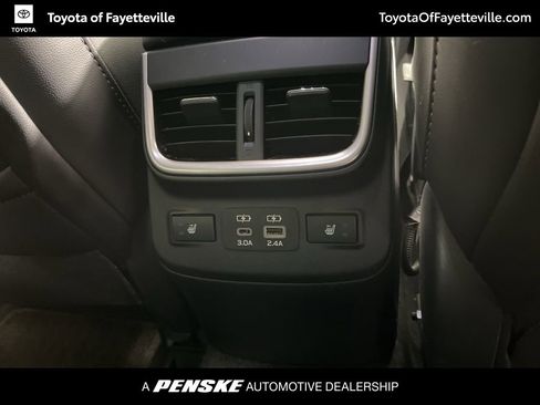Used 2023 Subaru Outback Limited image 9