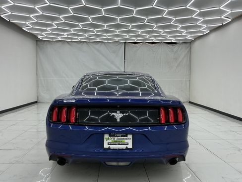 Used 2016 Ford Mustang Coupe RWD image 10