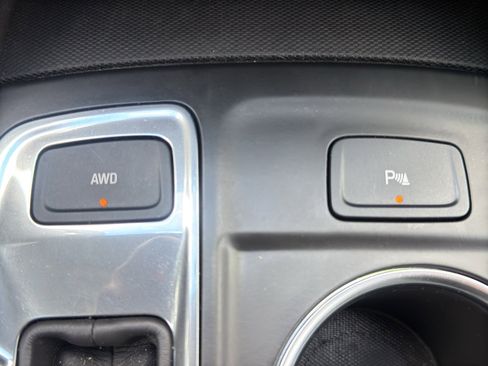 Used 2024 Chevrolet Equinox LT AWD/4WD image 29