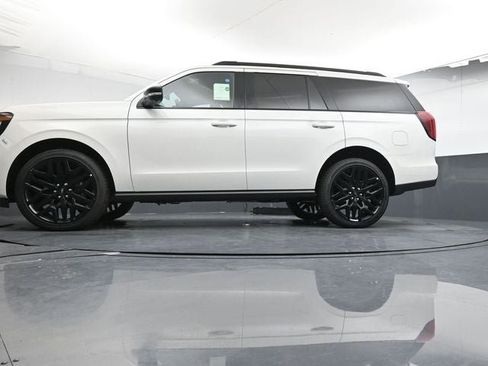New 2026 Ford Expedition Platinum w/ Stealth Performance Package AWD/4WD image 27