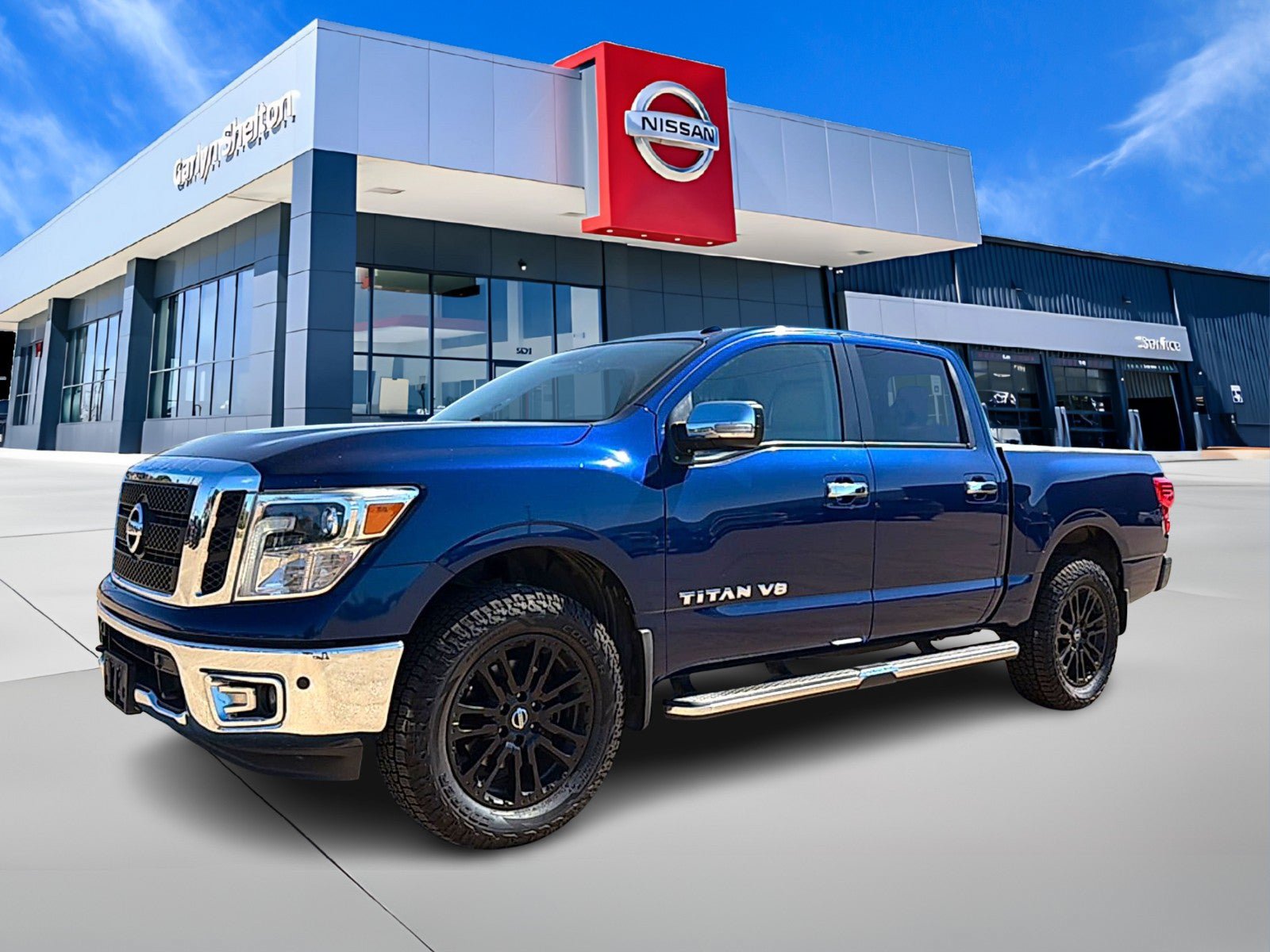 Used 2018 Nissan Titan SL AWD/4WD image 1