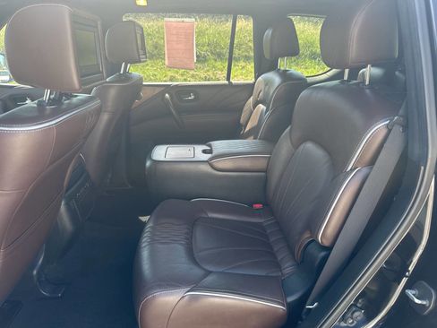 Used 2015 INFINITI QX80 Limited w/ All Season Package image 15