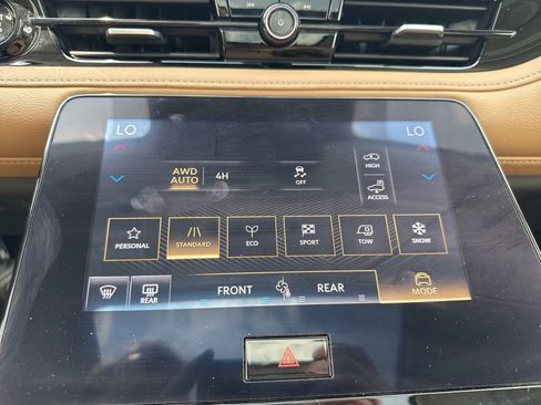 Used 2025 INFINITI QX80 Luxe AWD/4WD image 28