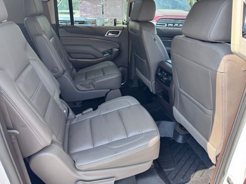 Used 2019 GMC Yukon XL Denali w/ Denali Ultimate Package AWD/4WD image 24