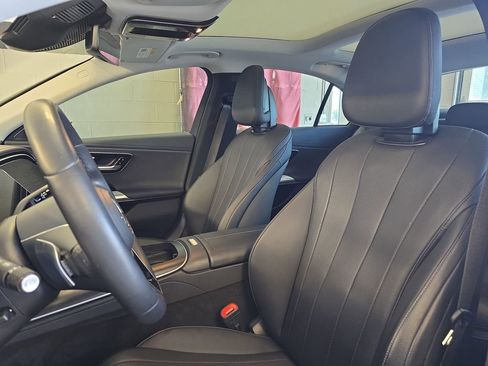 Used 2024 Mercedes-Benz E 350 4MATIC Sedan image 16