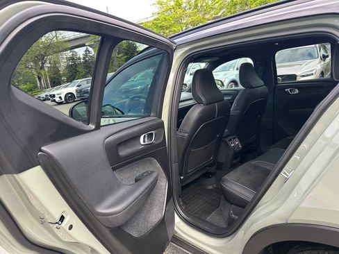 Certified 2023 Volvo XC40 Recharge Ultimate w/ Protection Package Premier AWD/4WD image 17