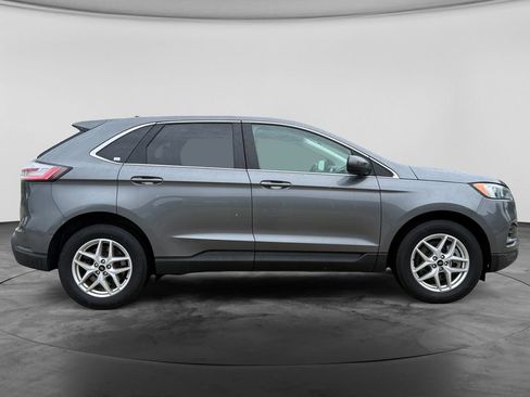 Used 2024 Ford Edge SEL AWD/4WD image 10