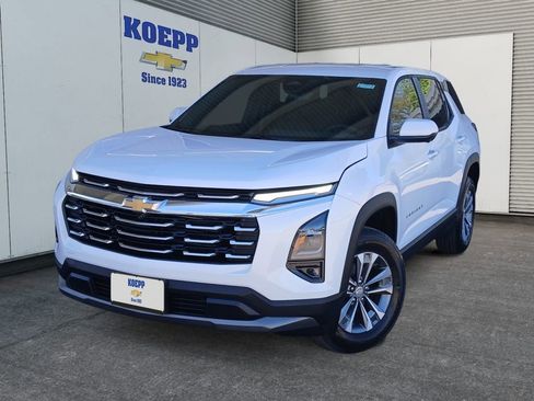 New 2026 Chevrolet Equinox LT w/ Convenience Package II image 1