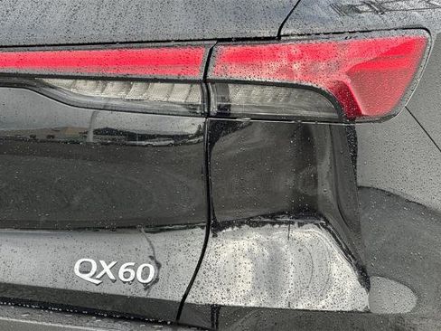 Certified 2024 INFINITI QX60 Luxe image 27