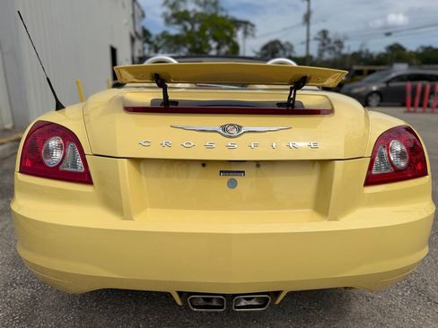Used 2005 Chrysler Crossfire Limited image 12