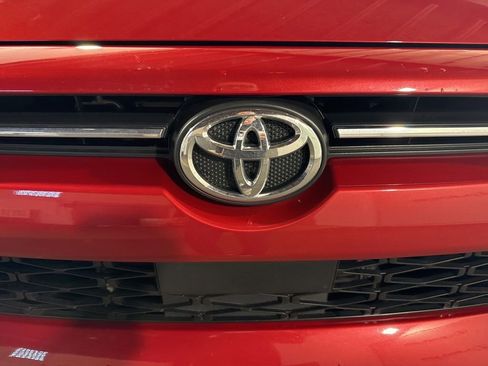 Used 2022 Toyota 4Runner SR5 RWD image 4
