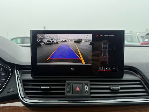 Used 2023 Audi Q5 2.0T Premium w/ Convenience Package image 22