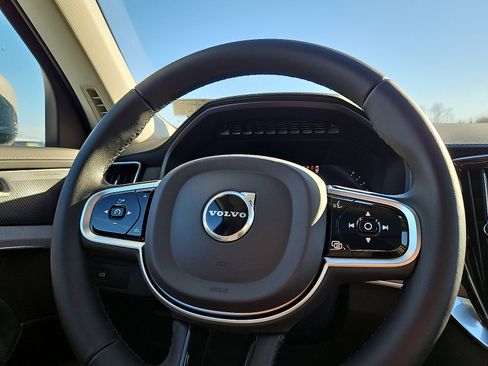 New 2026 Volvo XC90 B6 Ultra w/ Protection Package AWD/4WD image 18