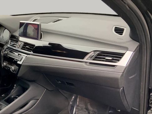 Used 2022 BMW X1 xDrive28i w/ Convenience Package AWD/4WD image 18
