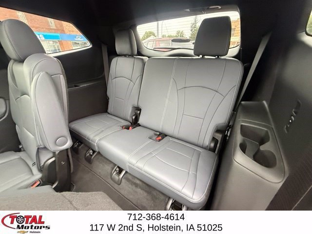 Used 2023 Buick Enclave Essence w/ Experience Buick Package AWD/4WD image 12