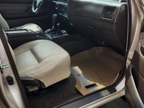 Used 1992 Toyota Land Cruiser AWD/4WD image 34