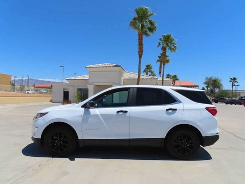 Used 2021 Chevrolet Equinox LT AWD/4WD image 4