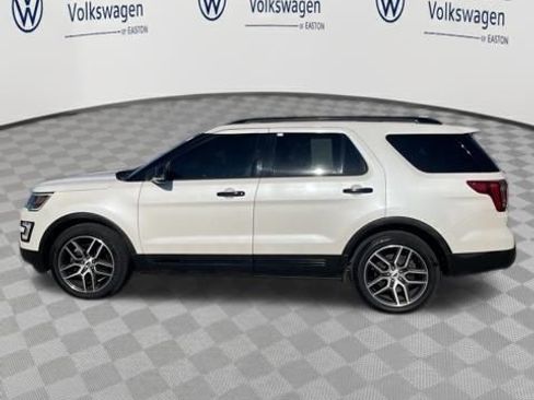 Used 2017 Ford Explorer Sport w/ Equipment Group 401A image 7