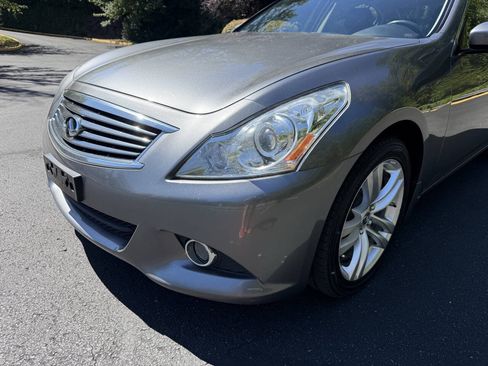 Used 2013 INFINITI G37 x Sedan w/ Premium Pkg AWD/4WD image 8