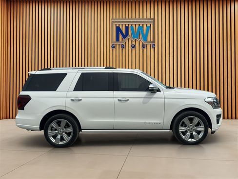 Used 2024 Ford Expedition Platinum AWD/4WD image 60