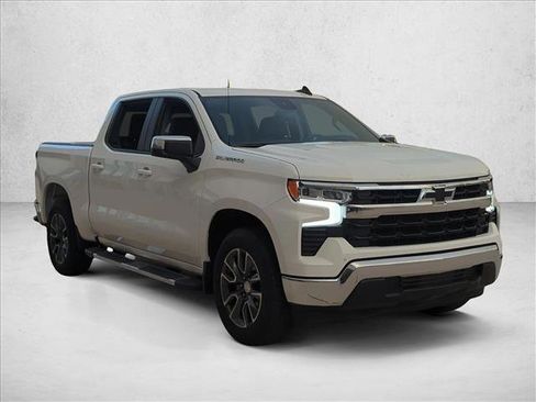 Used 2024 Chevrolet Silverado 1500 LT w/ Leather Package image 3