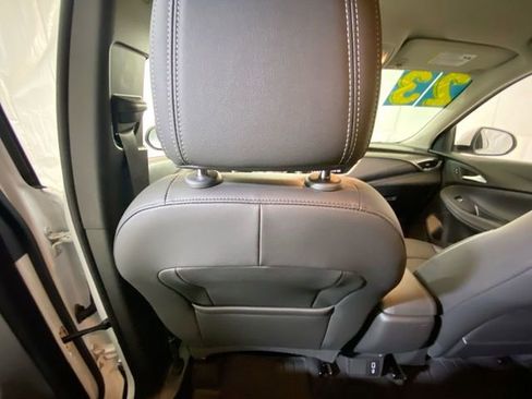 Used 2023 Buick Encore GX Select w/ Safety Package II image 35