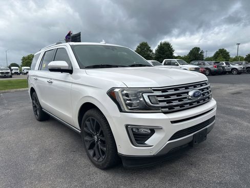 Used 2018 Ford Expedition Limited w/ Equipment Group 302A RWD image 2