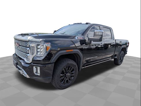 Used 2021 GMC Sierra 2500 Denali w/ Denali Black Diamond Edition AWD/4WD image 8