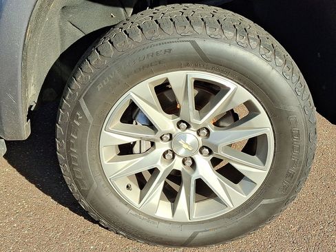 Used 2020 Chevrolet Silverado 1500 High Country image 8