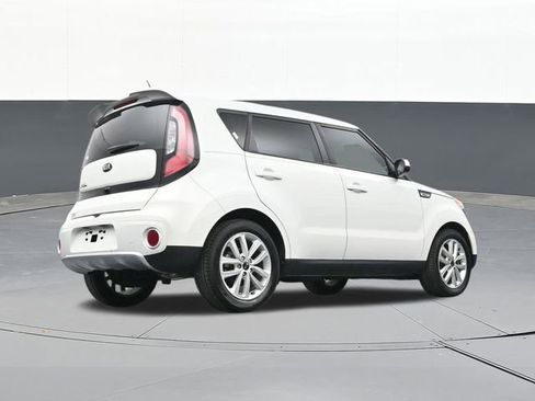 Used 2017 Kia Soul + image 45