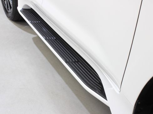 Used 2019 Lexus LX 570 4WD image 15