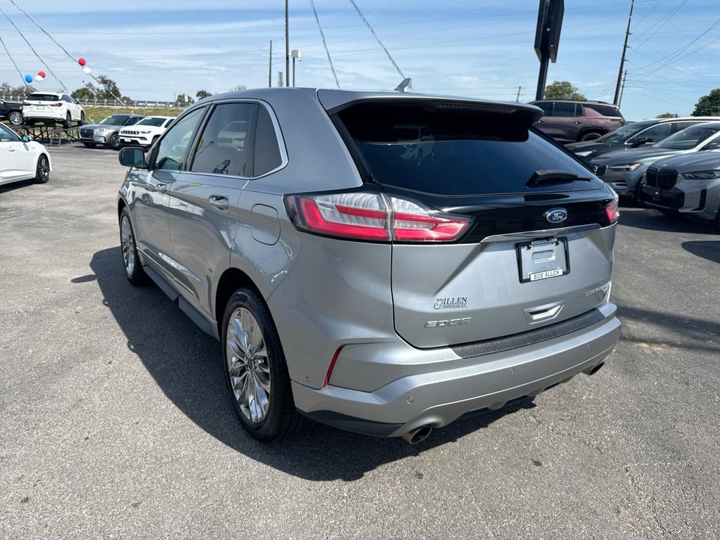 Used 2020 Ford Edge Titanium w/ Equipment Group 301A AWD/4WD image 4