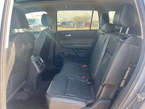 Used 2022 Volkswagen Atlas SEL image 18