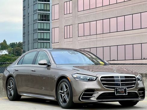 Used 2026 Mercedes-Benz S 580 4MATIC Sedan image 1